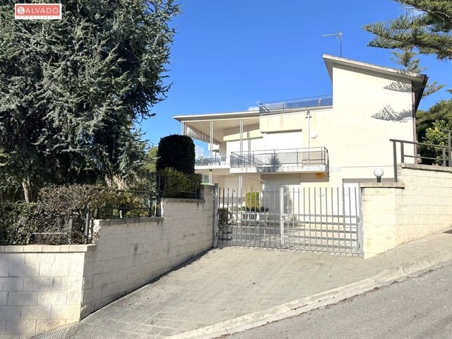 5 soveværelse Villa til salg i Segur de Calafell, Calafell med swimmingpool garage - € 690.000 (Ref: 9530514)