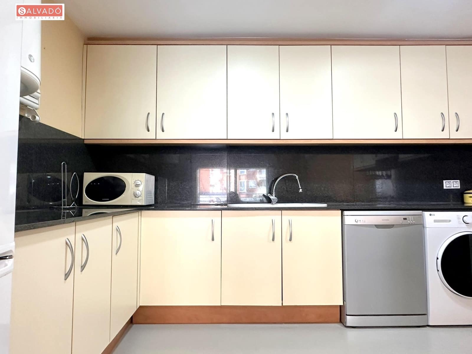 2 bedroom Beach Apartment for sale in Calafell with pool - € 240,000 (Ref: 9701621)