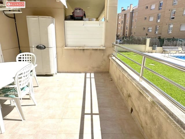 2 slaapkamer Strandappartement te koop in Calafell met zwembad - € 240.000 (Ref: 9701621)