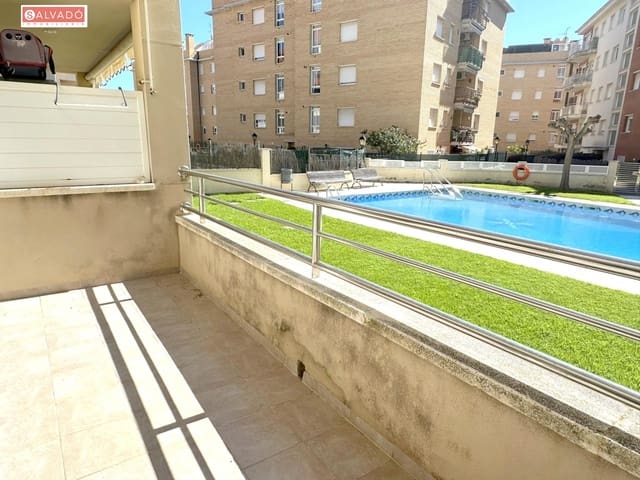 2 slaapkamer Strandappartement te koop in Calafell met zwembad - € 240.000 (Ref: 9701621)
