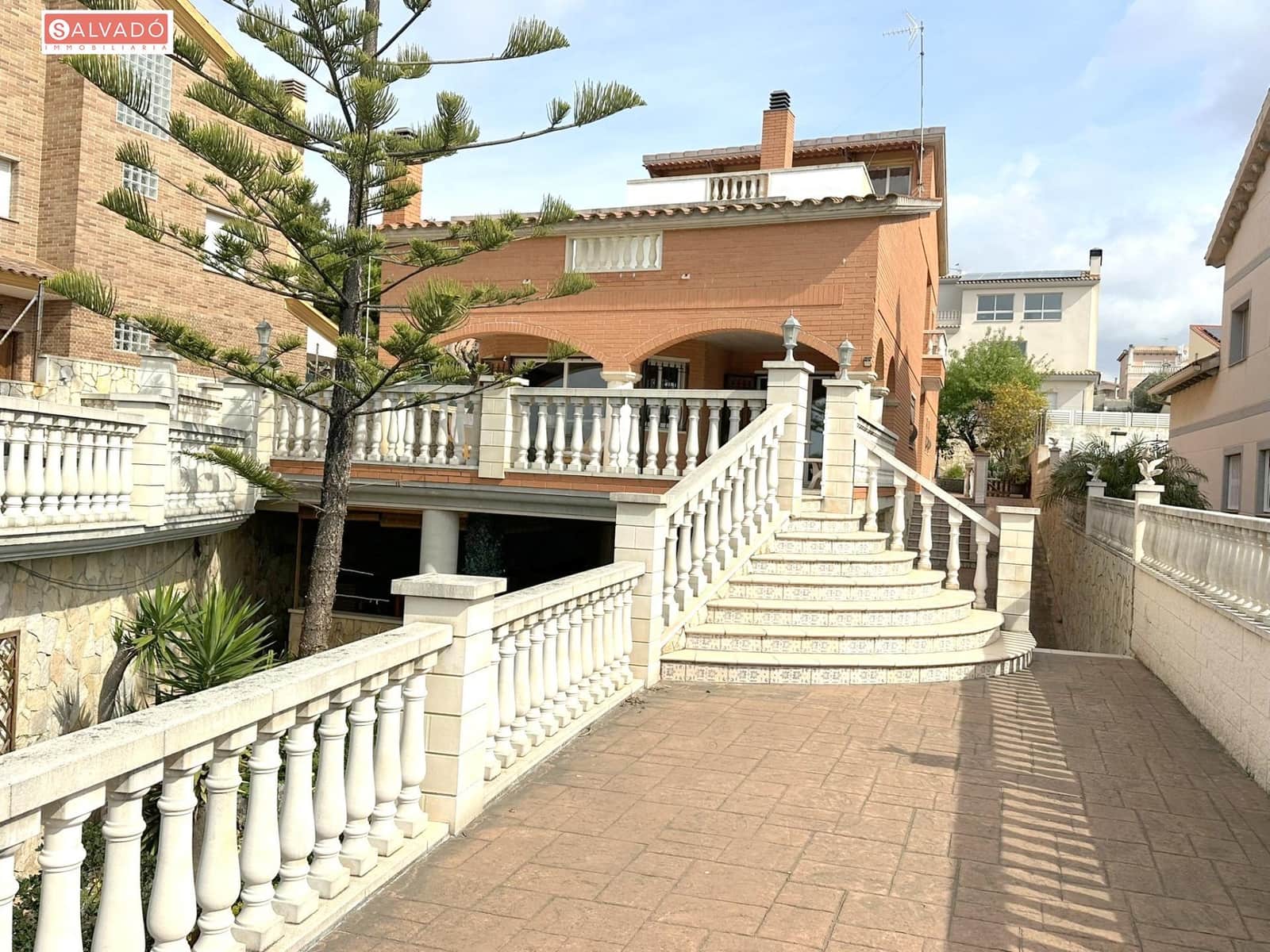 5 bedroom Villa for sale in El Vendrell with pool garage - € 570,000 (Ref: 9721696)