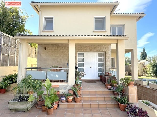 4 Zimmer Villa zu verkaufen in Segur de Calafell, Calafell mit Pool Garage - 440.000 € (Ref: 9738559)