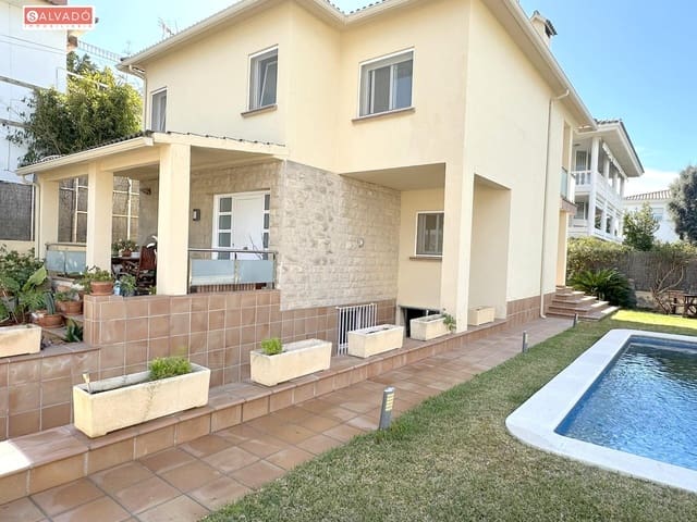 4 Zimmer Villa zu verkaufen in Segur de Calafell, Calafell mit Pool Garage - 440.000 € (Ref: 9738559)