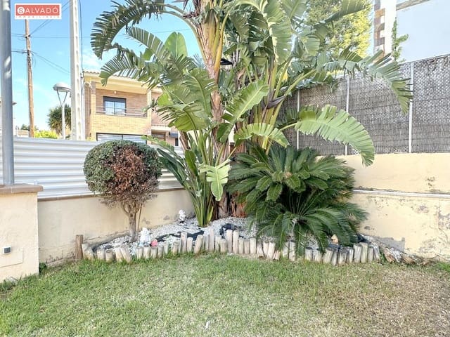 4 Zimmer Villa zu verkaufen in Segur de Calafell, Calafell mit Pool Garage - 440.000 € (Ref: 9738559)