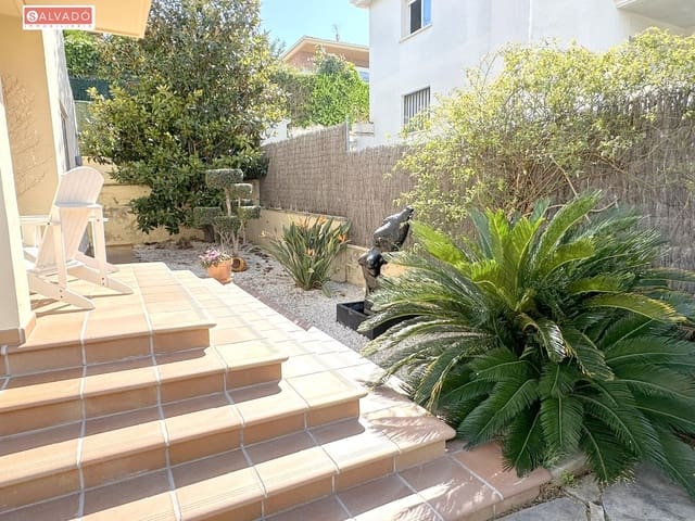 4 Zimmer Villa zu verkaufen in Segur de Calafell, Calafell mit Pool Garage - 440.000 € (Ref: 9738559)