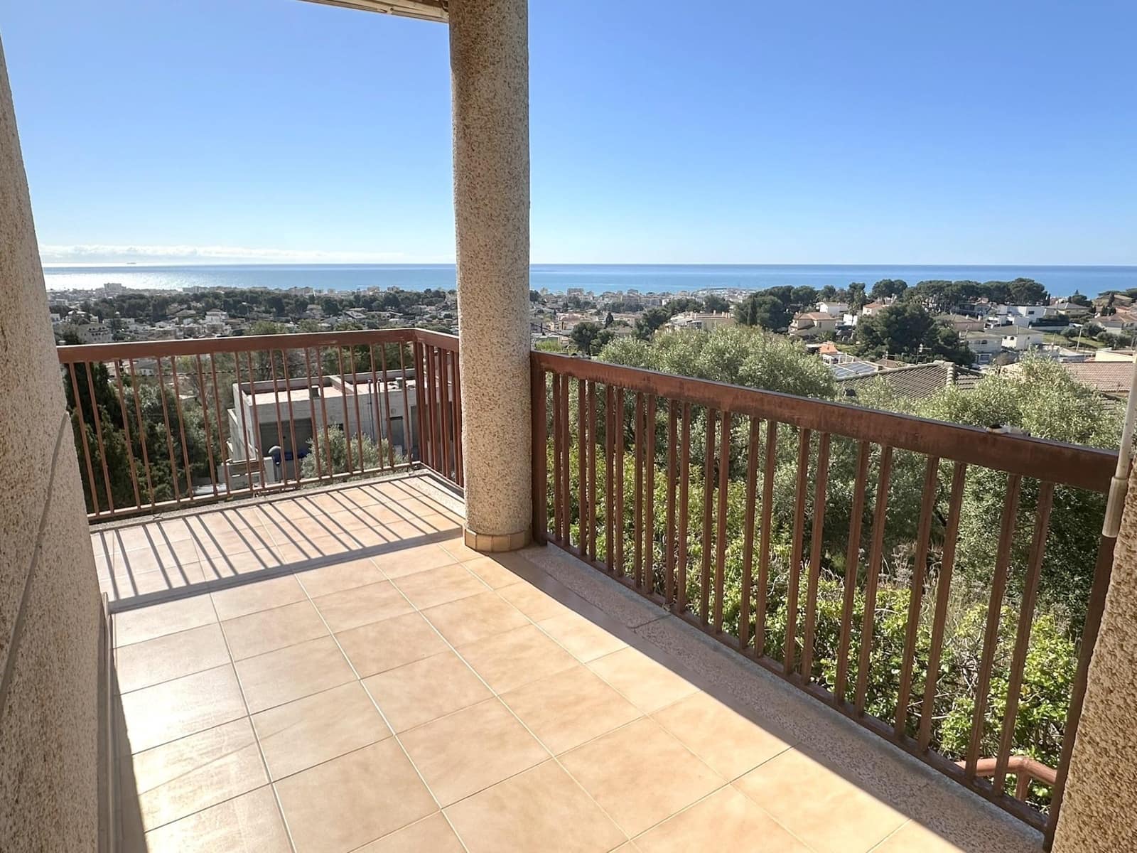 4 bedroom Terraced Villa for sale in Segur de Calafell with pool garage - € 238,000 (Ref: 9745287)