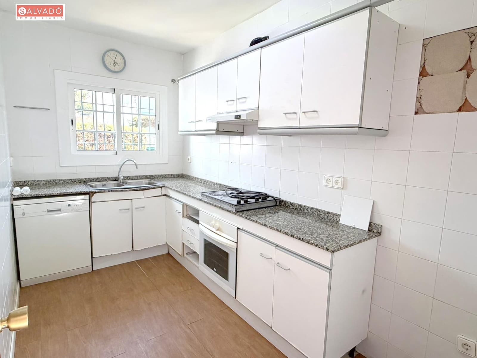 4 bedroom Terraced Villa for sale in Segur de Calafell with garage - € 270,000 (Ref: 9825247)