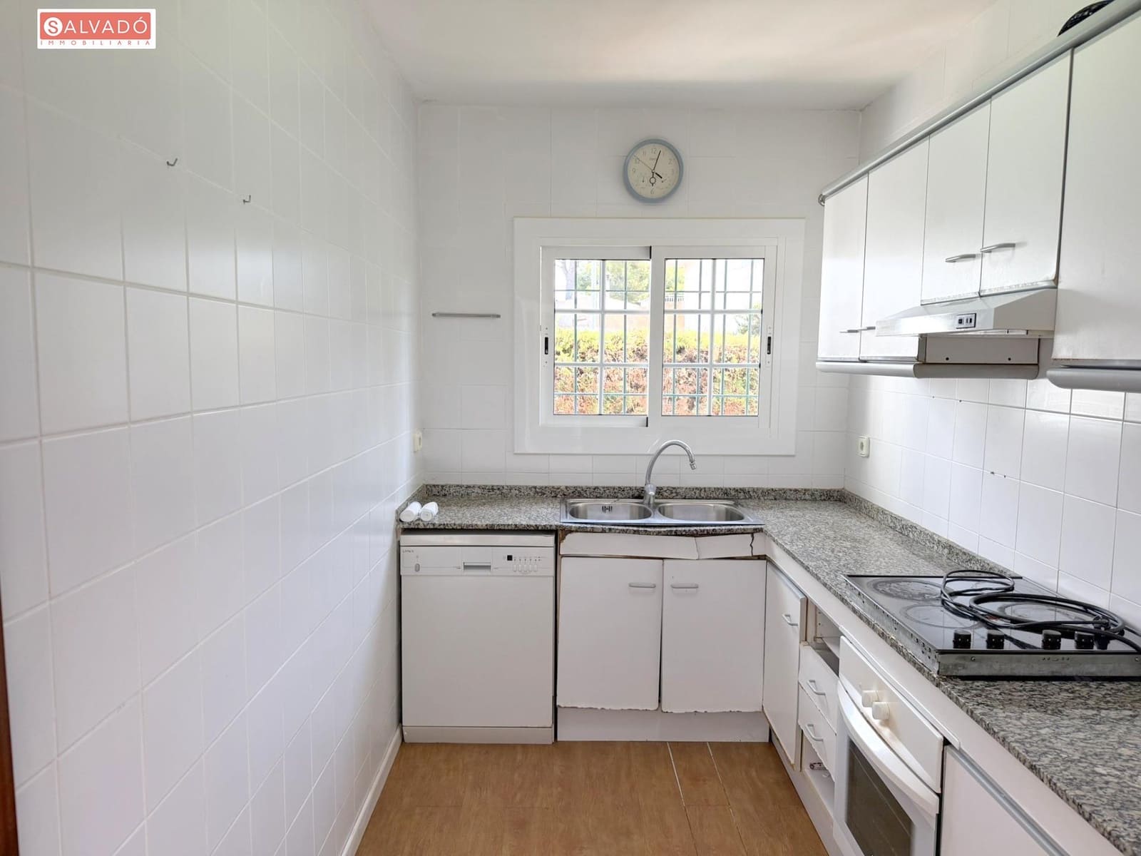 4 bedroom Terraced Villa for sale in Segur de Calafell with garage - € 270,000 (Ref: 9825247)