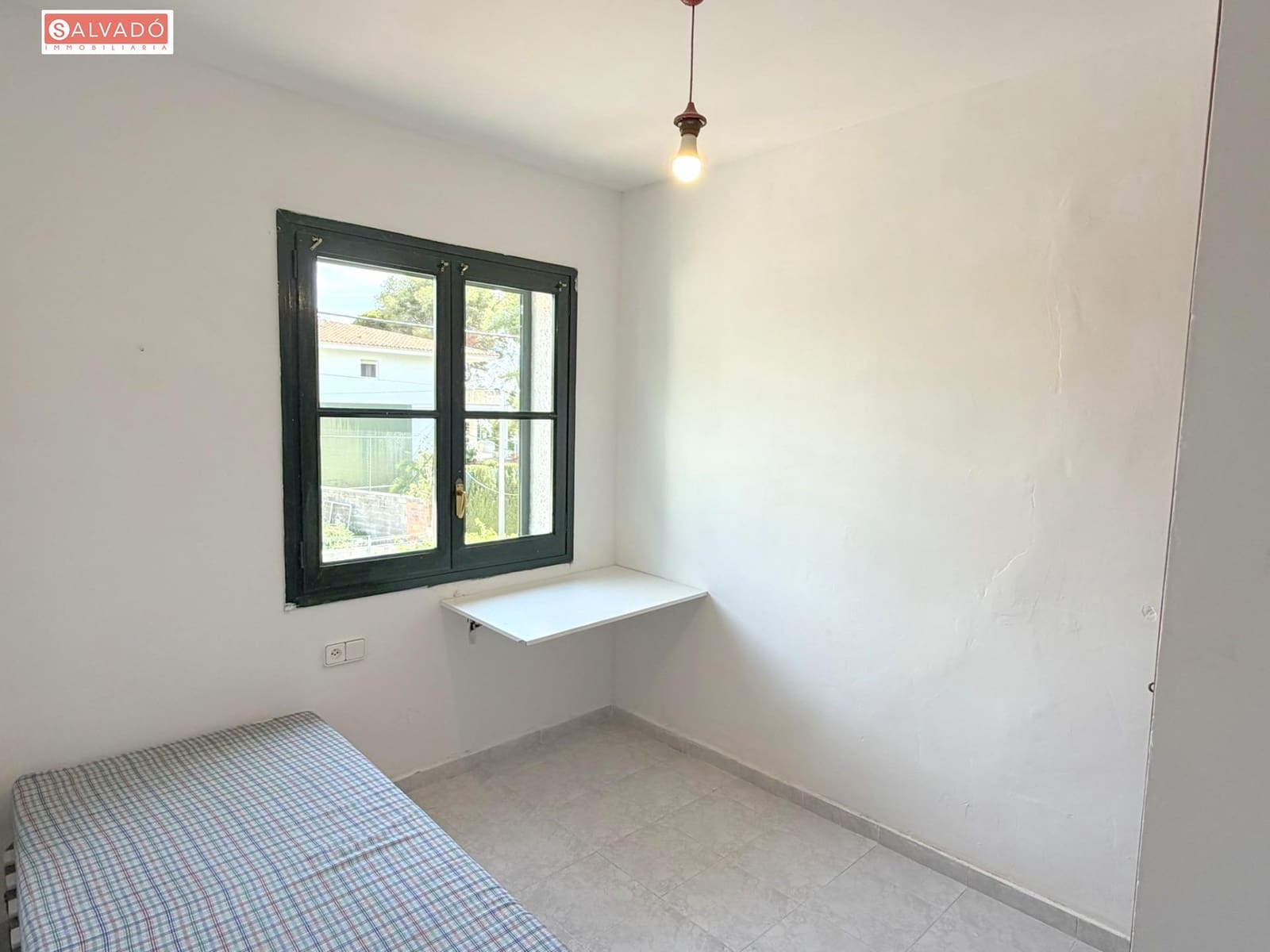 4 bedroom Terraced Villa for sale in Segur de Calafell with garage - € 270,000 (Ref: 9825247)