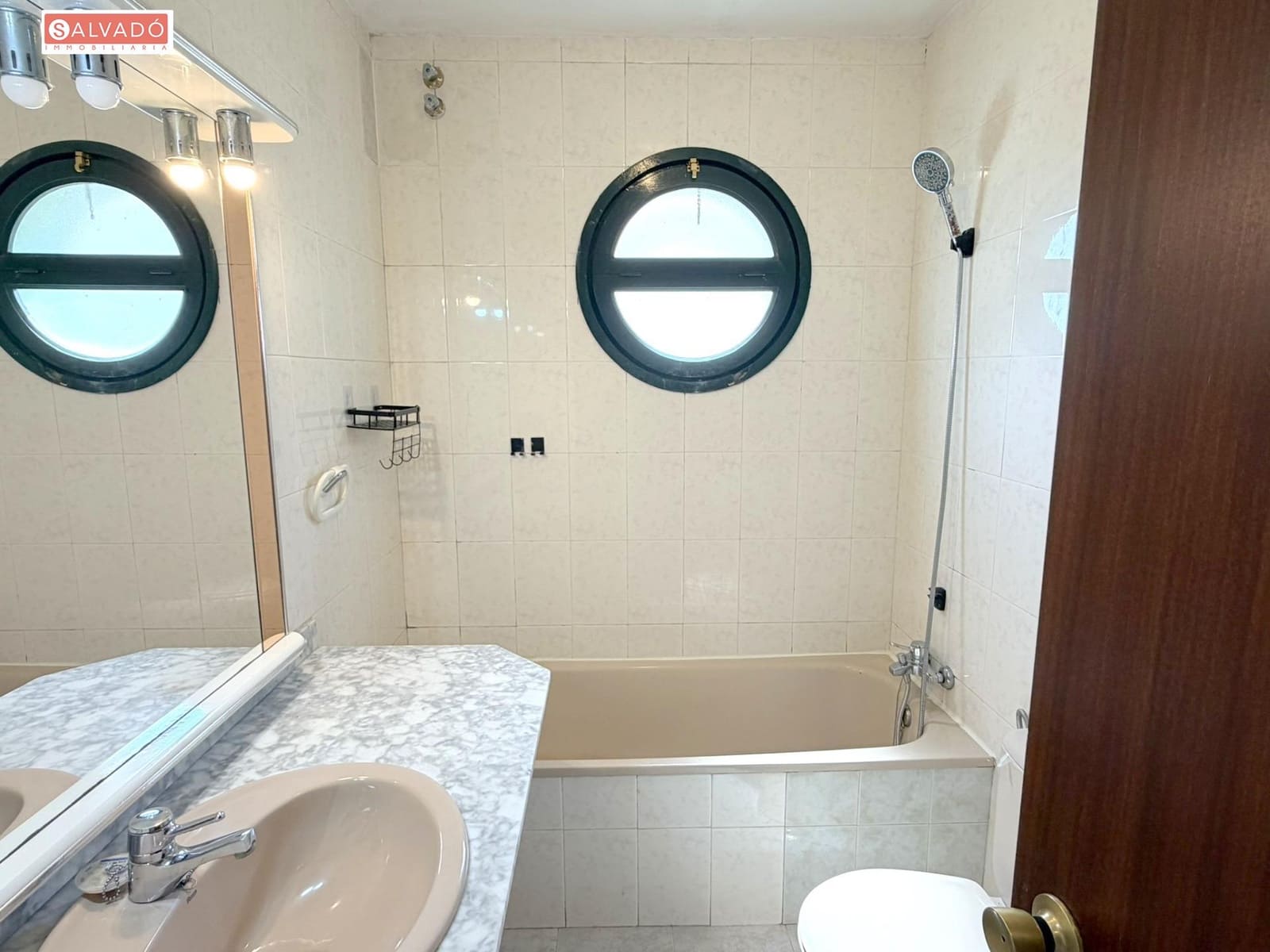 4 bedroom Terraced Villa for sale in Segur de Calafell with garage - € 270,000 (Ref: 9825247)