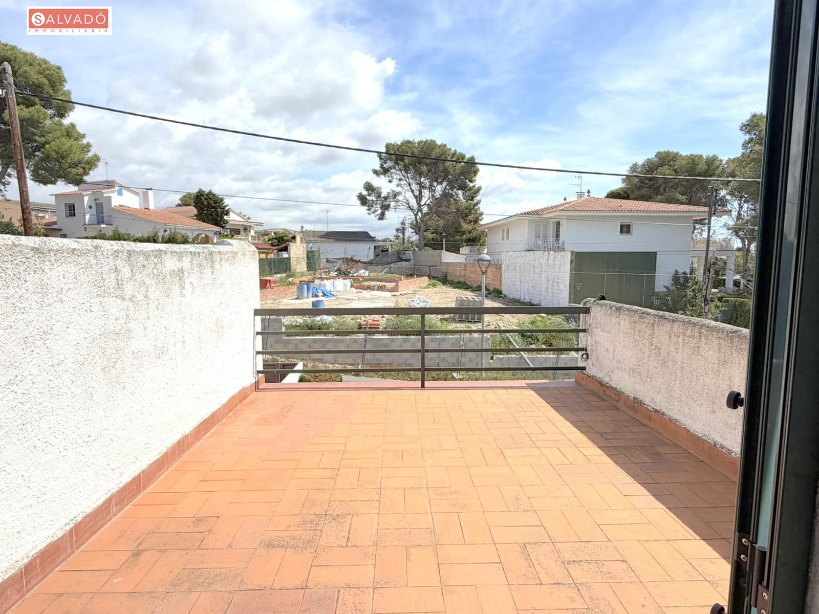 4 bedroom Terraced Villa for sale in Segur de Calafell with garage - € 270,000 (Ref: 9825247)