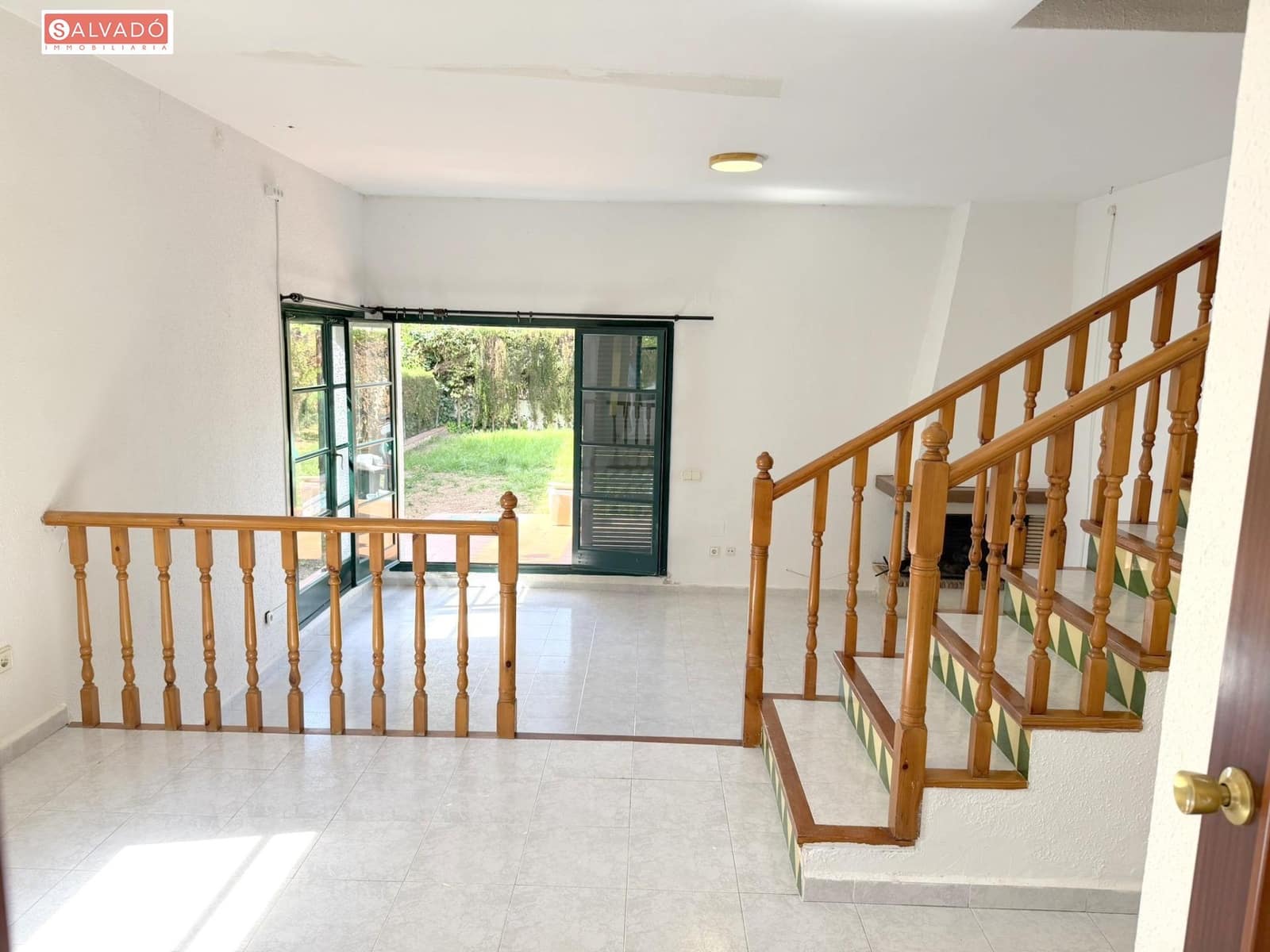 4 bedroom Terraced Villa for sale in Segur de Calafell with garage - € 270,000 (Ref: 9825247)