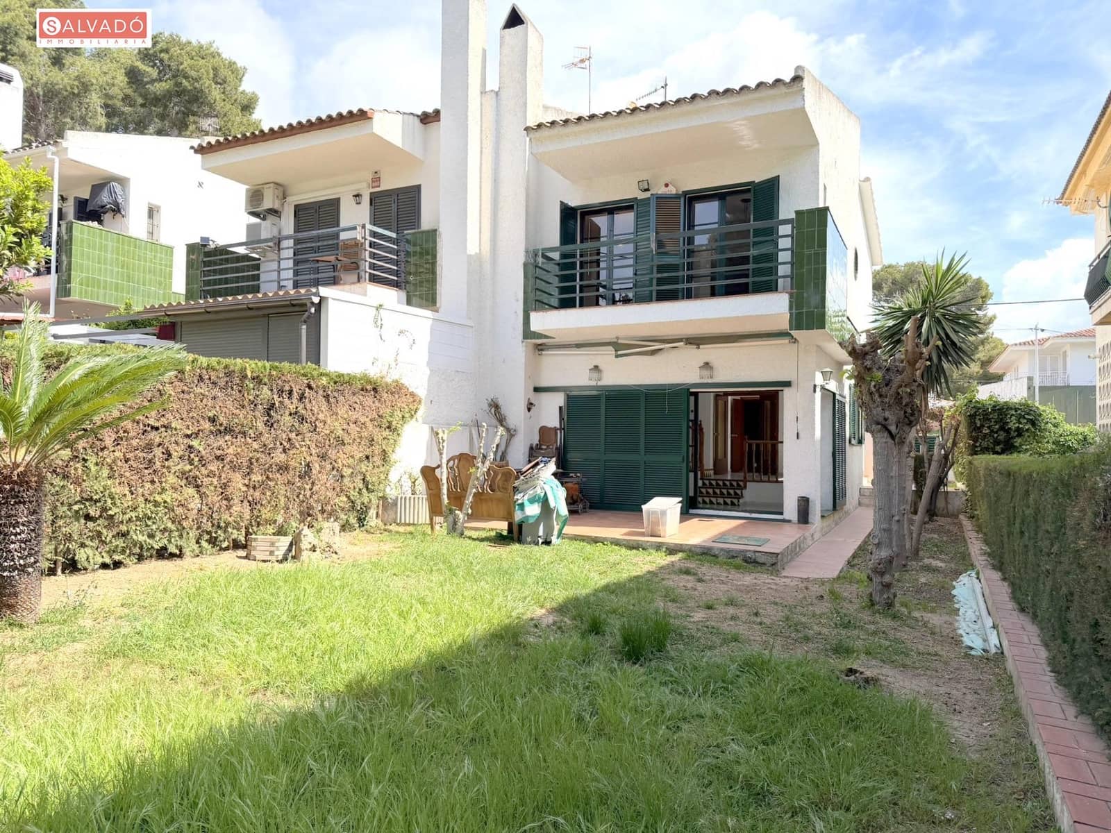 4 bedroom Terraced Villa for sale in Segur de Calafell with garage - € 270,000 (Ref: 9825247)