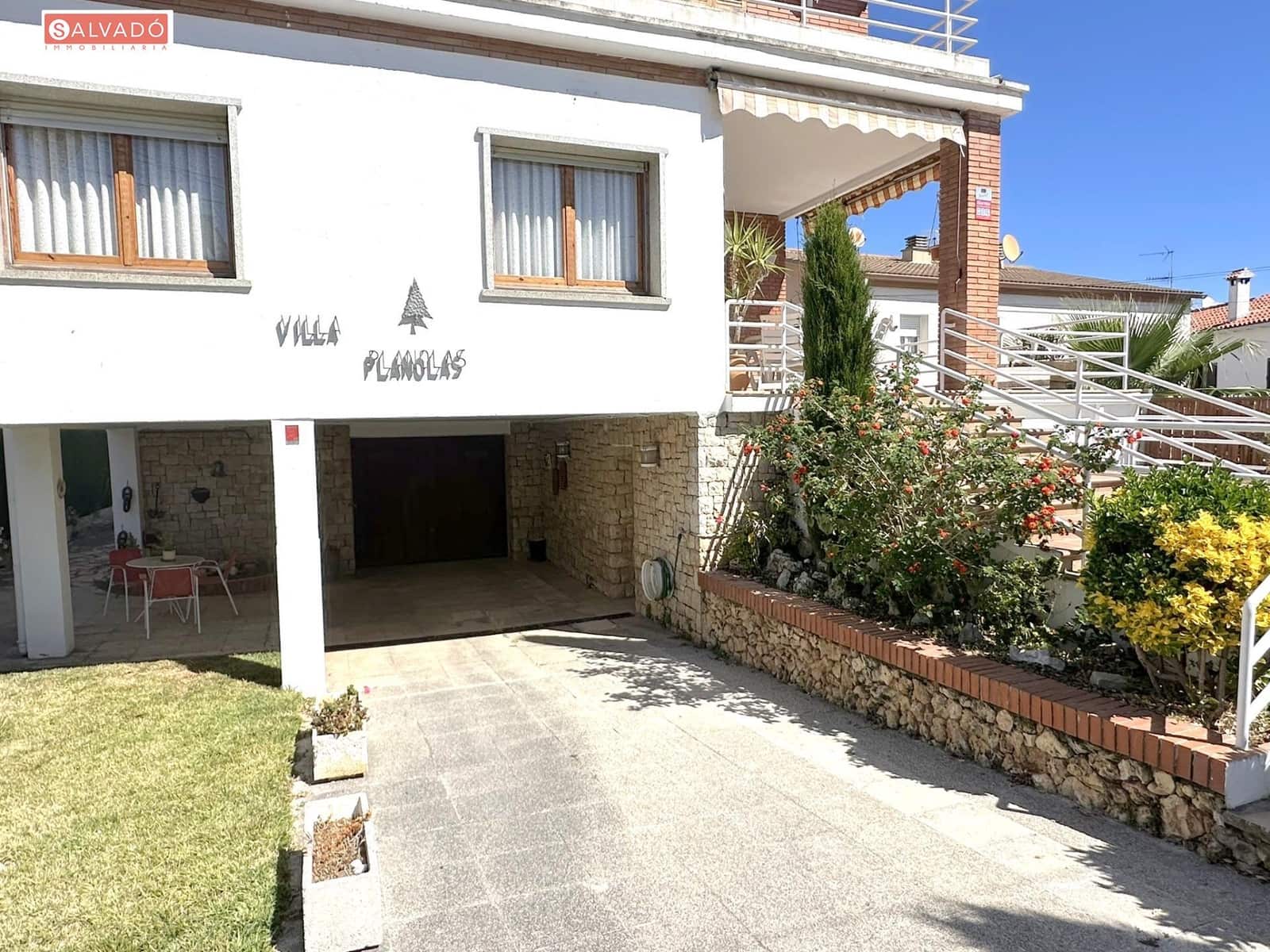 4 bedroom Villa for sale in Segur de Calafell with pool garage - € 448,000 (Ref: 9833649)