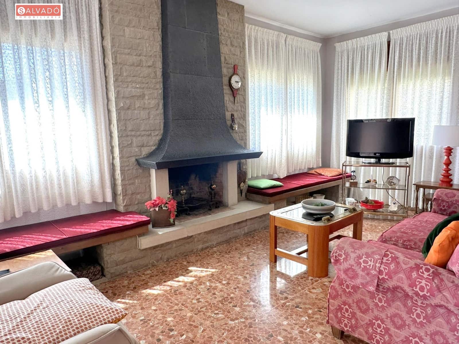 4 bedroom Villa for sale in Segur de Calafell with pool garage - € 448,000 (Ref: 9833649)