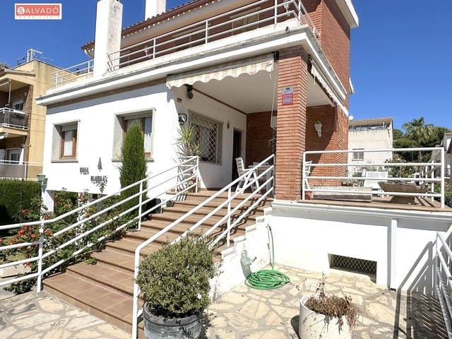 Chalet de 4 habitaciones en Segur de Calafell, Calafell en venta con piscina garaje - 448.000 € (Ref: 9833649)