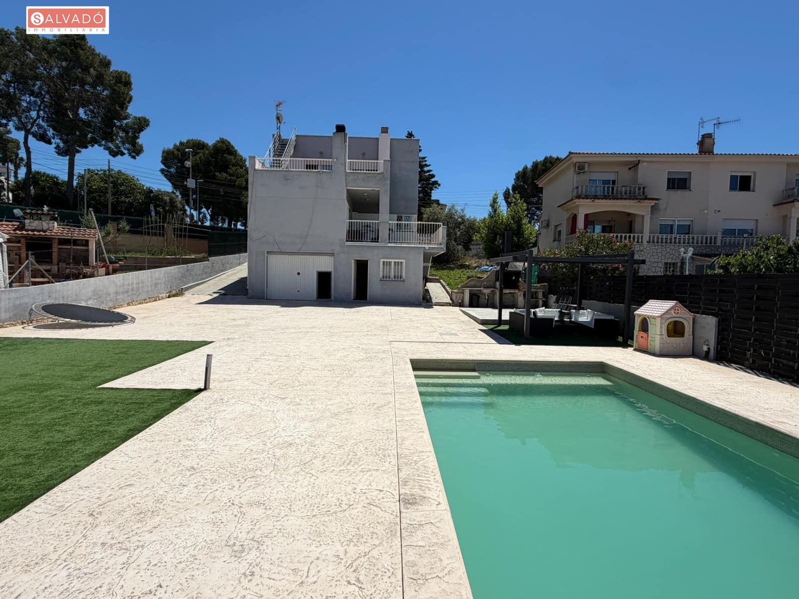 Chalet de 4 habitaciones en Segur de Calafell en venta con piscina garaje - 415.000 € (Ref: 9851751)