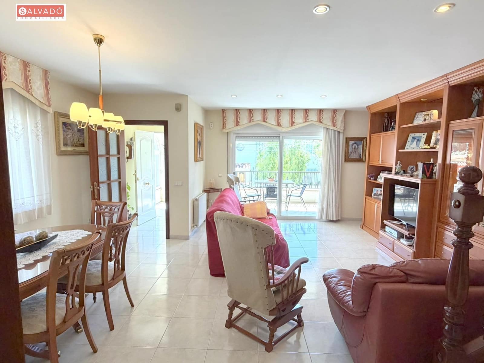 4 soverom Rekkehus til salgs i Segur de Calafell med garasje - € 399 000 (Ref: 9865182)