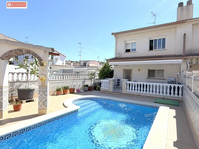 4 soverom Rekkehus til salgs i Segur de Calafell, Calafell med garasje - € 399 000 (Ref: 9865182)
