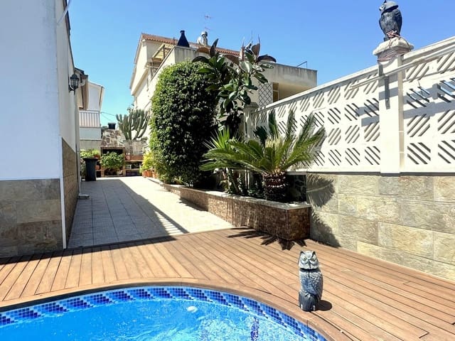 7 chambre Villa/Maison à vendre à Segur de Calafell, Calafell avec piscine - 399 000 € (Ref: 9892367)