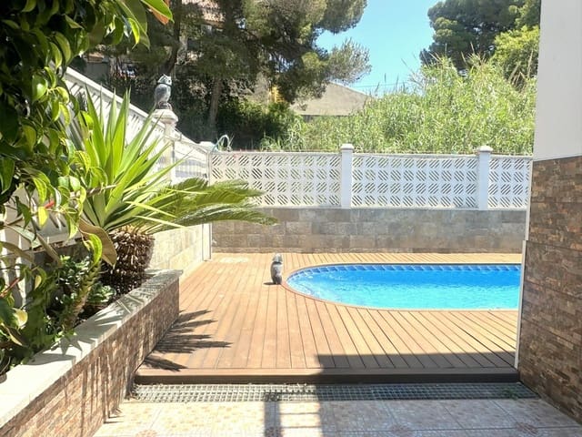 7 chambre Villa/Maison à vendre à Segur de Calafell, Calafell avec piscine - 399 000 € (Ref: 9892367)