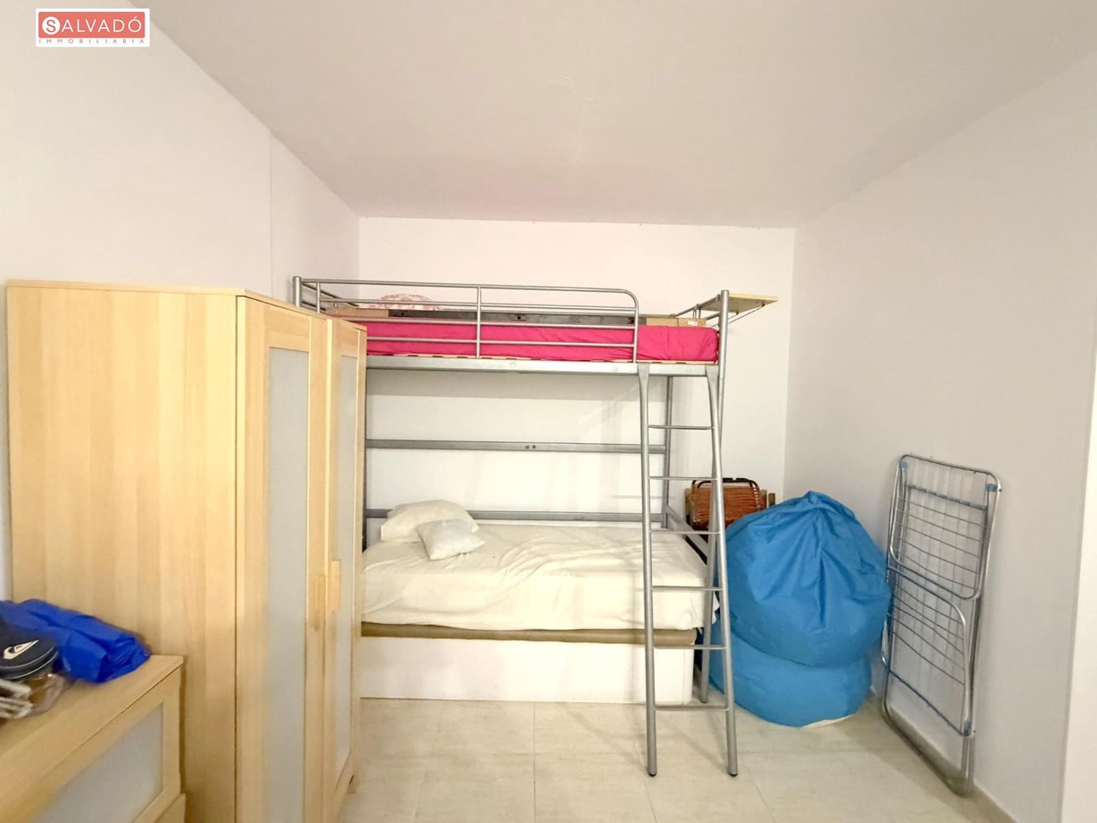 4 makuuhuone Rivitalo myytävänä paikassa Segur de Calafell mukana uima-altaan 
autotalli - 235 000 € (Ref: 9913167)