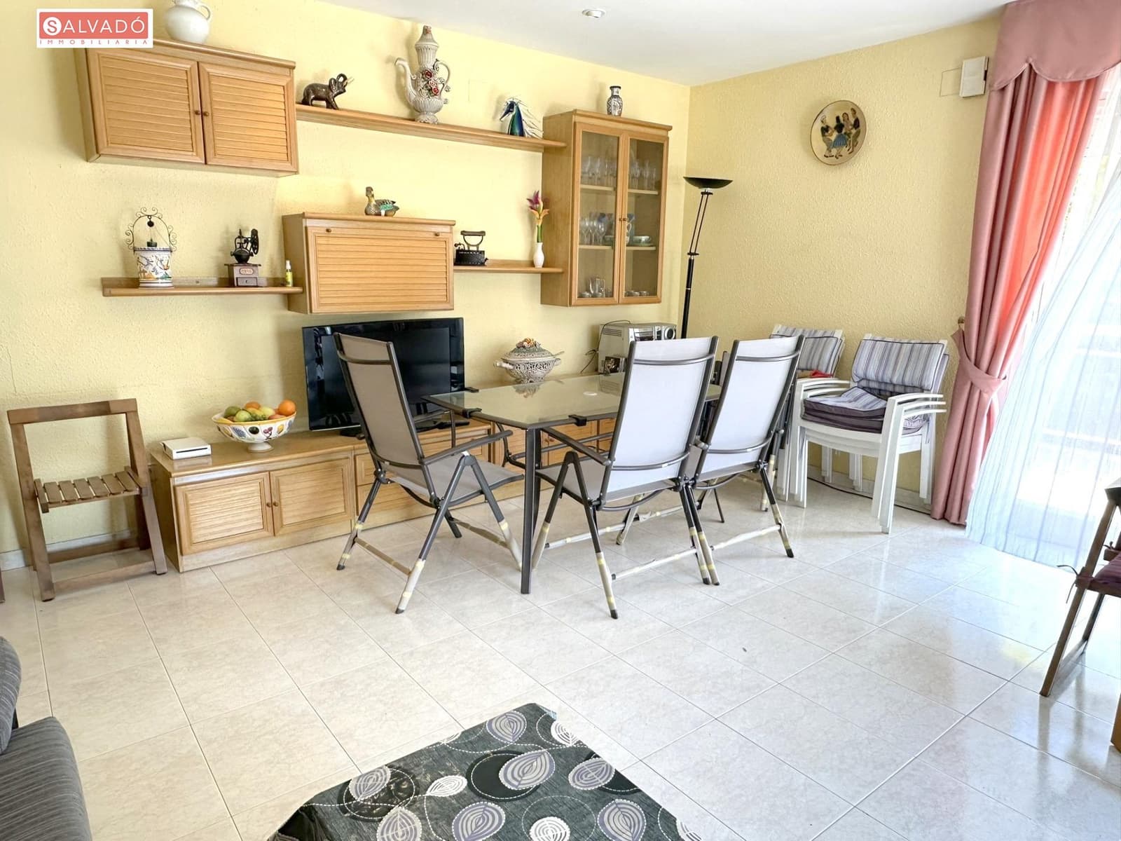 4 camera da letto Appartamento sulla Spiaggia in vendita in Calafell con piscina - 295.000 € (Rif: 9952625)