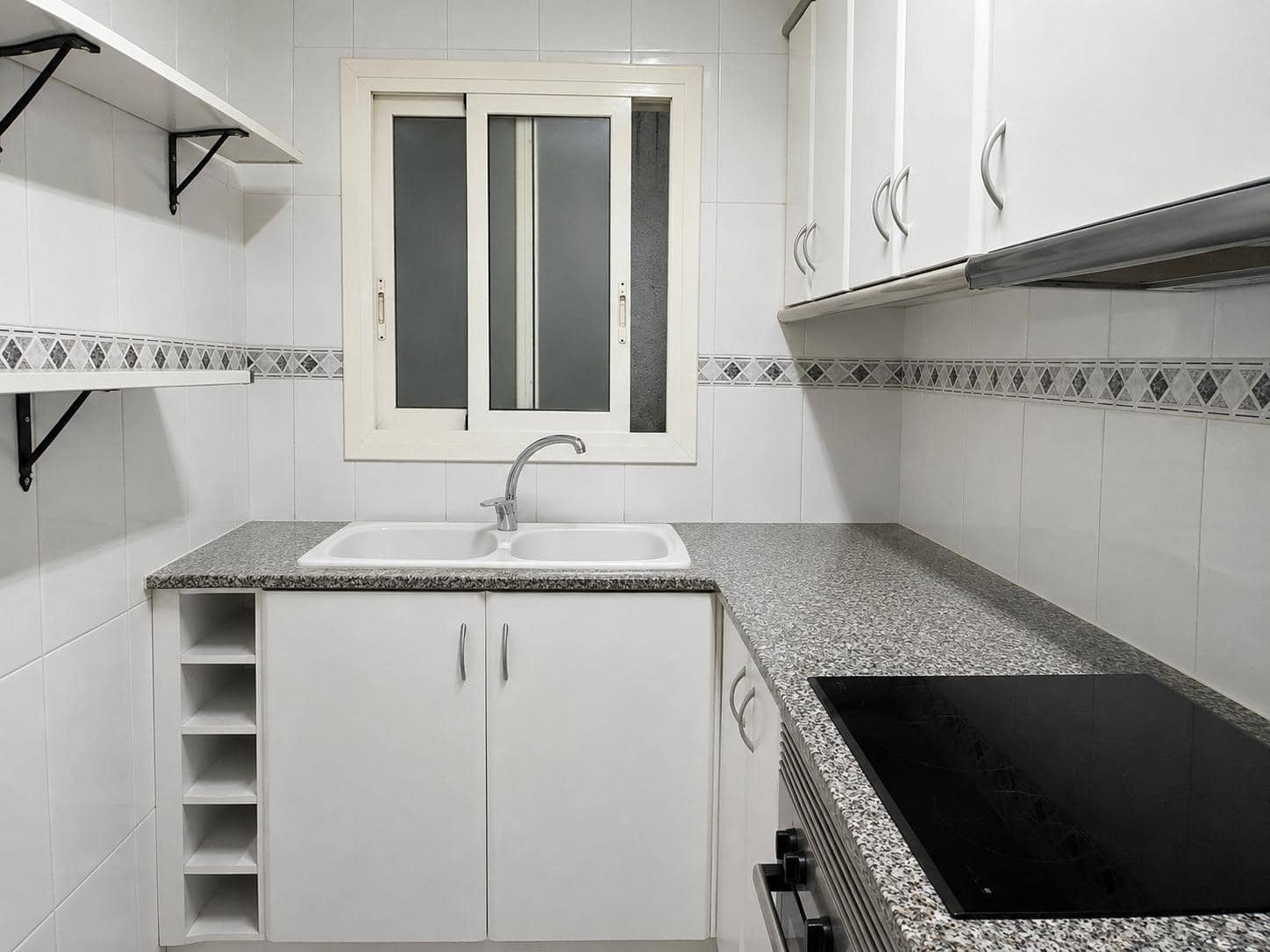 3 bedroom Apartment for sale in Sant Boi de Llobregat - € 228,000 (Ref: 9975428)