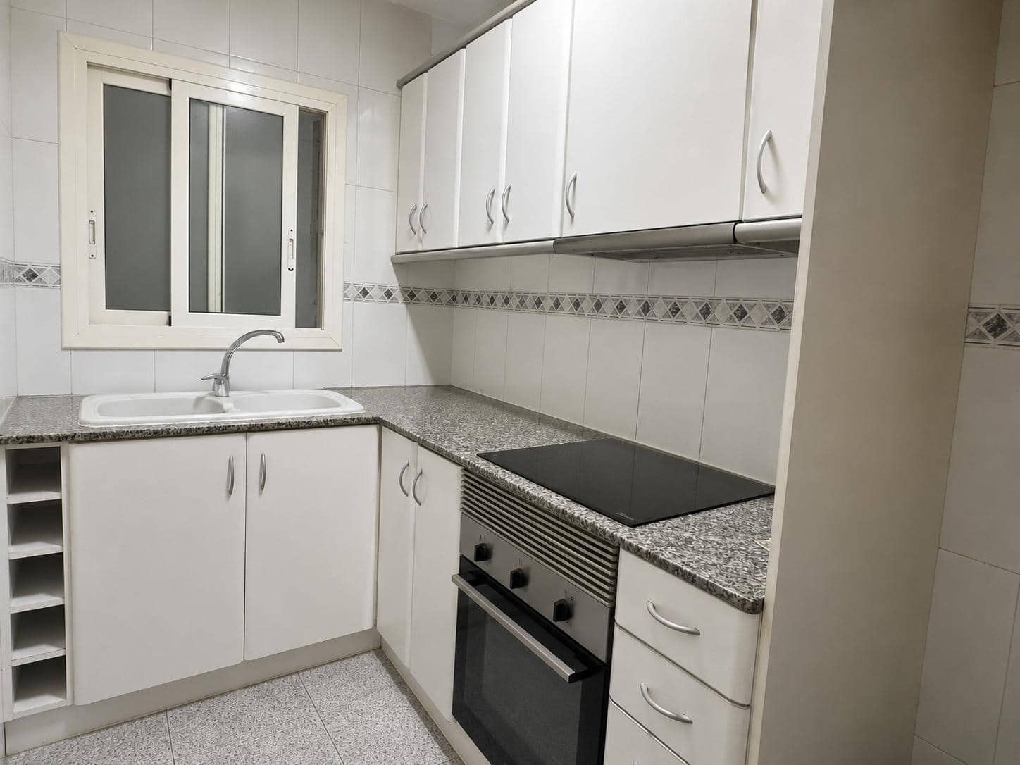3 bedroom Apartment for sale in Sant Boi de Llobregat - € 228,000 (Ref: 9975428)