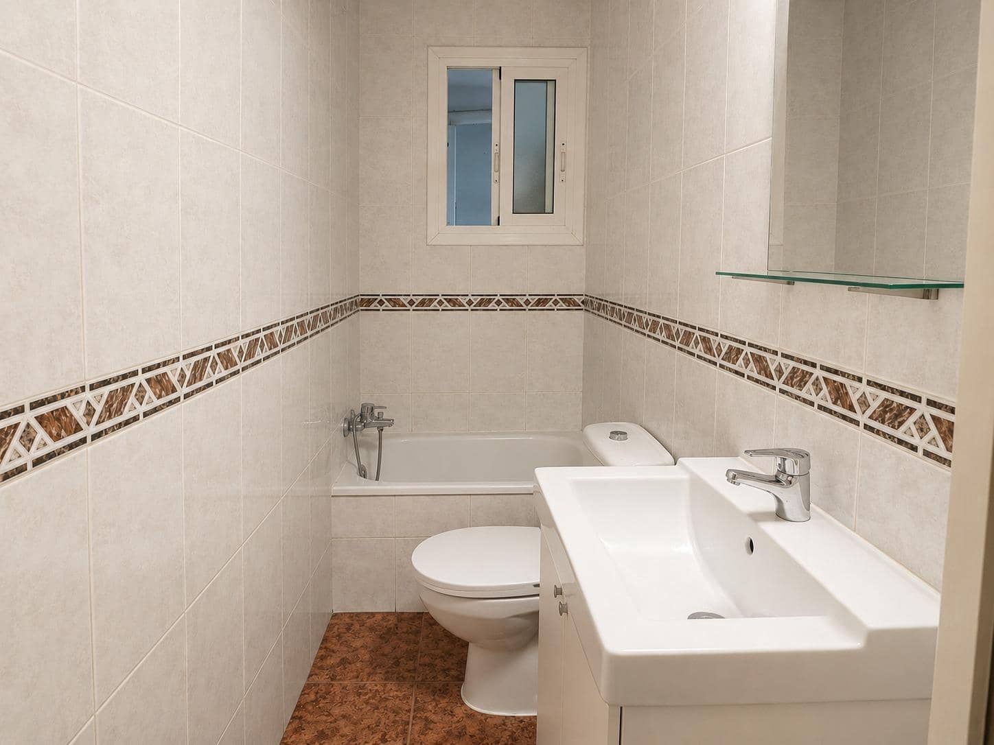 3 bedroom Apartment for sale in Sant Boi de Llobregat - € 228,000 (Ref: 9975428)