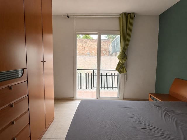 Apartamento de 3 habitaciones en Sant Boi de Llobregat en venta - 228.000 € (Ref: 9975428)