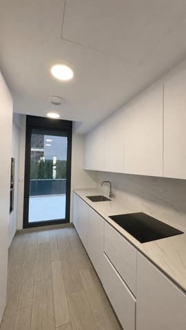 3 Zimmer Wohnung zu vermieten in Tarragona Stadt mit Pool Garage - 1.350 € (Ref: 10014694)
