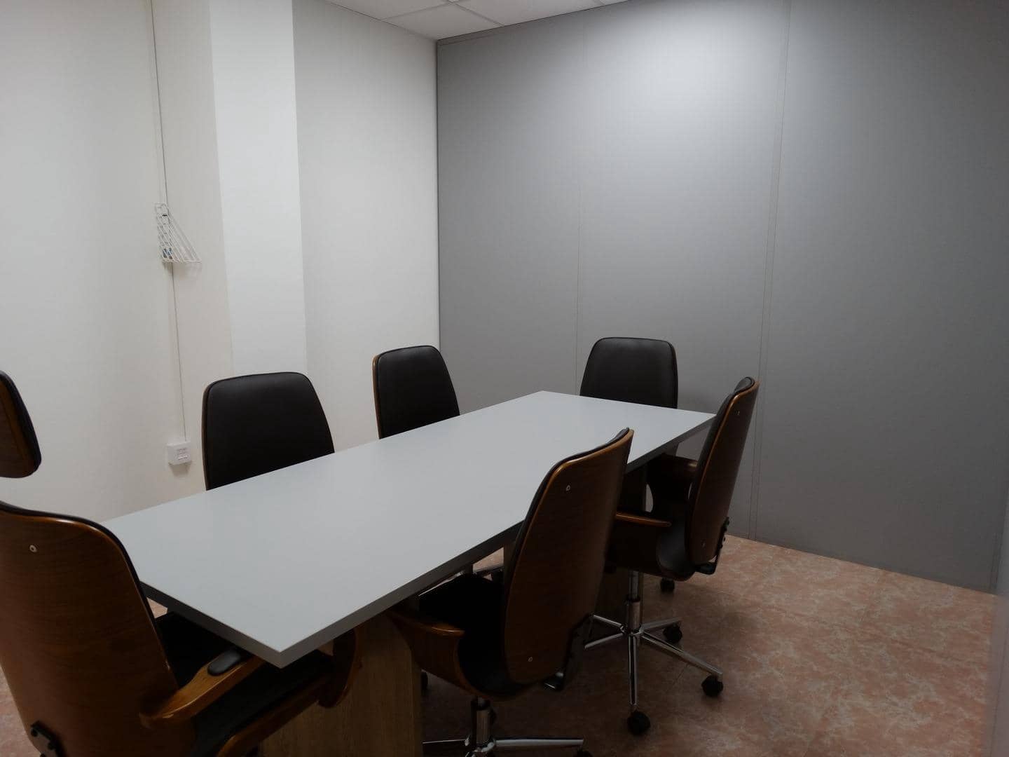 Commercial for rent in Amposta - € 400 (Ref: 10059299)