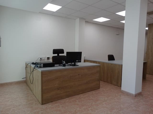 Kommersiell att hyra i Amposta - 400 € (Ref: 10059299)