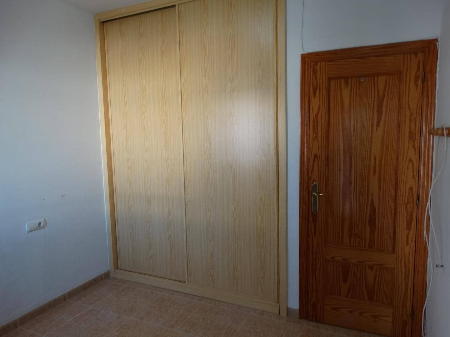 2 bedroom Penthouse for sale in Amposta with garage - € 124,000 (Ref: 10131777)