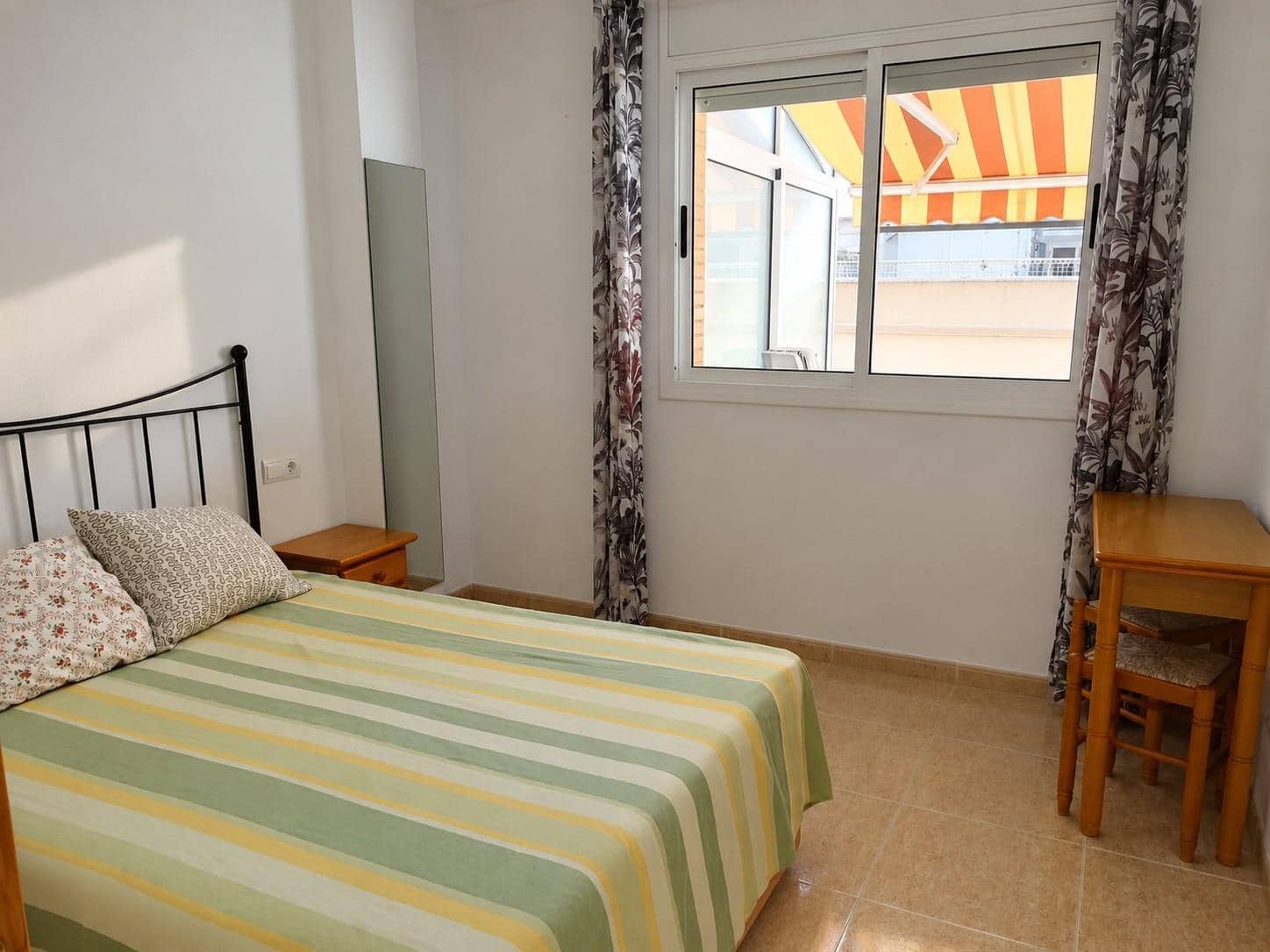 2 bedroom Penthouse for sale in Amposta with garage - € 124,000 (Ref: 10131777)