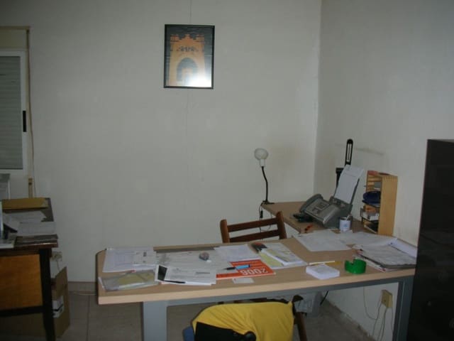 Business for sale in La Sénia - € 189,000 (Ref: 6186944)