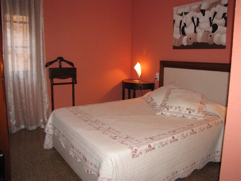 13 soveværelse Guesthouse/B & B til salg i Santa Barbara - € 398.000 (Ref: 6186966)