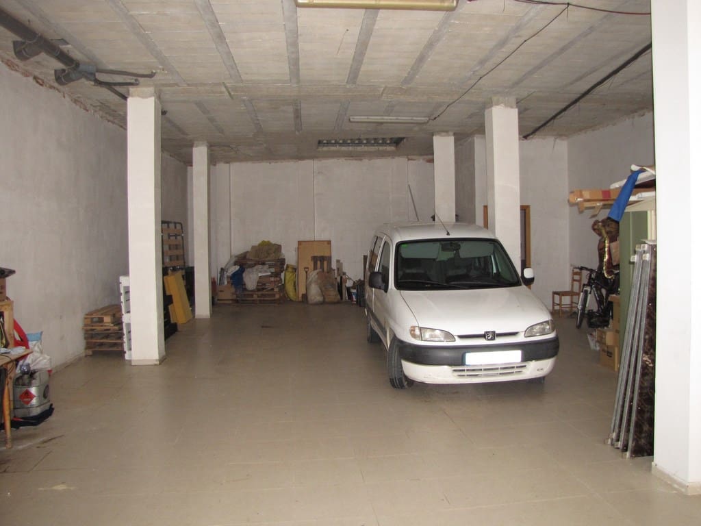 Kaupallinen myytävänä paikassa Amposta - 398 000 € (Ref: 6186975)