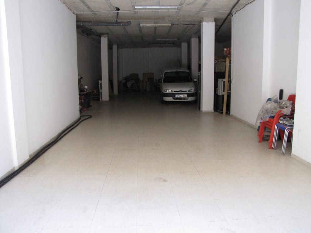 Kaupallinen myytävänä paikassa Amposta - 398 000 € (Ref: 6186975)