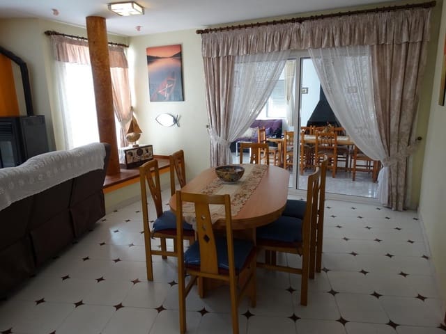 4 bedroom Villa for sale in Sant Jaume d'Enveja with garage - € 199,000 (Ref: 8687649)