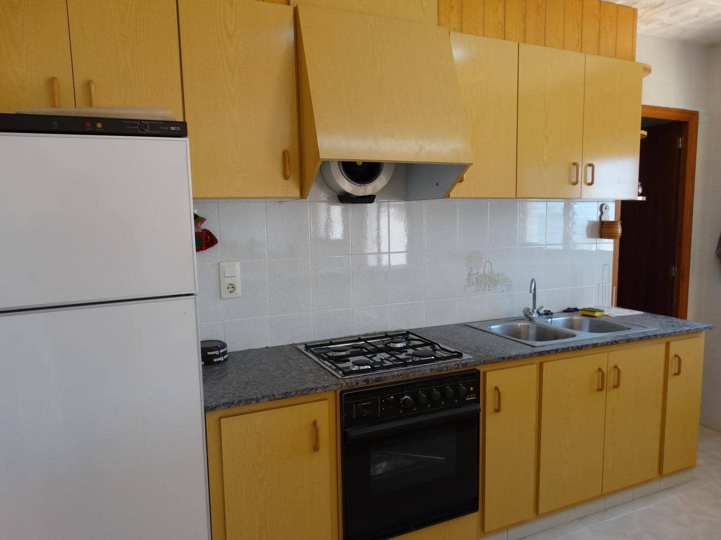 4 soverom Kjedet enebolig til salgs i Alcanar med svømmebasseng garasje - € 189 000 (Ref: 9431161)