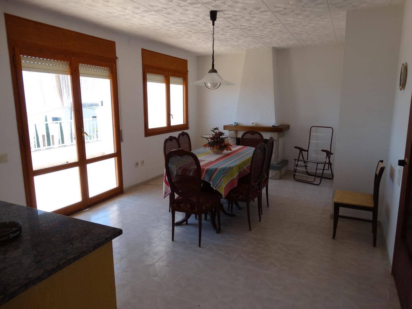 4 soverom Kjedet enebolig til salgs i Alcanar med svømmebasseng garasje - € 189 000 (Ref: 9431161)