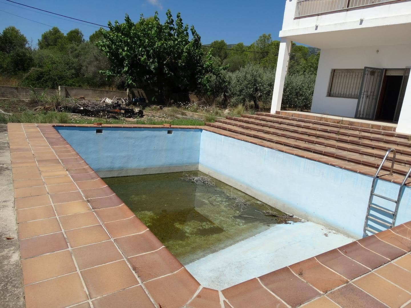 4 soverom Kjedet enebolig til salgs i Alcanar med svømmebasseng garasje - € 189 000 (Ref: 9431161)