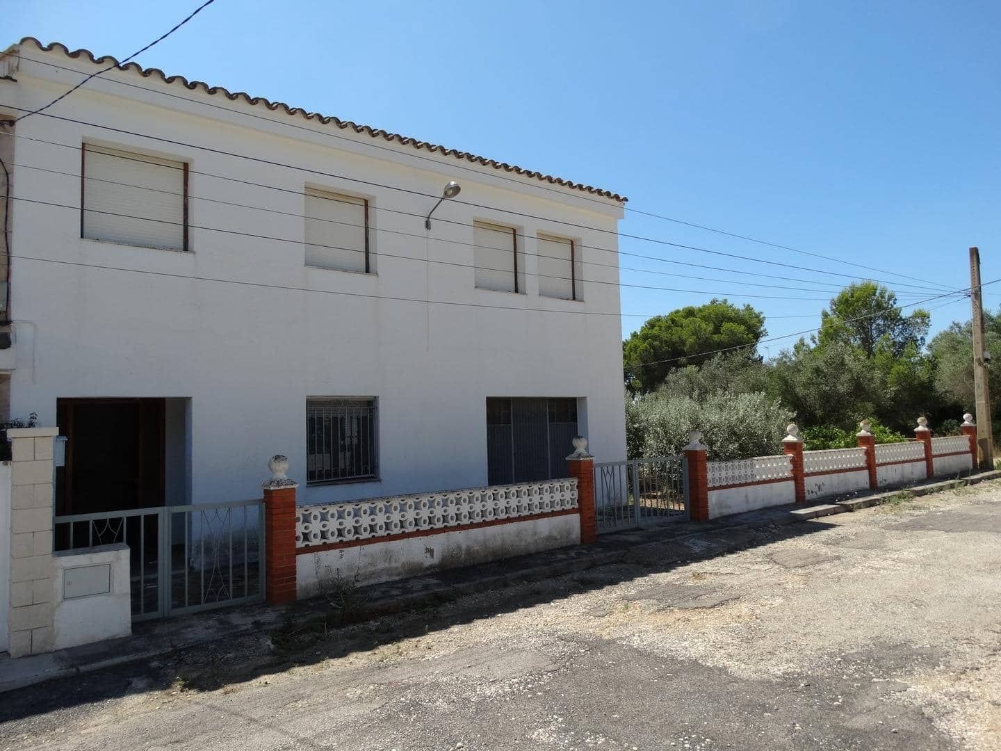 4 soverom Kjedet enebolig til salgs i Alcanar med svømmebasseng garasje - € 189 000 (Ref: 9431161)