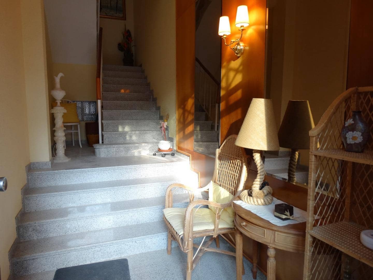 4 bedroom Townhouse for sale in Amposta with garage - € 117,000 (Ref: 9482171)