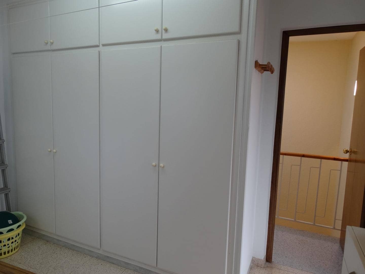 4 bedroom Townhouse for sale in Amposta with garage - € 117,000 (Ref: 9482171)