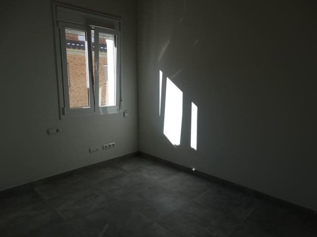 2 slaapkamer Huis te koop in Amposta met garage - € 170.000 (Ref: 9565392)