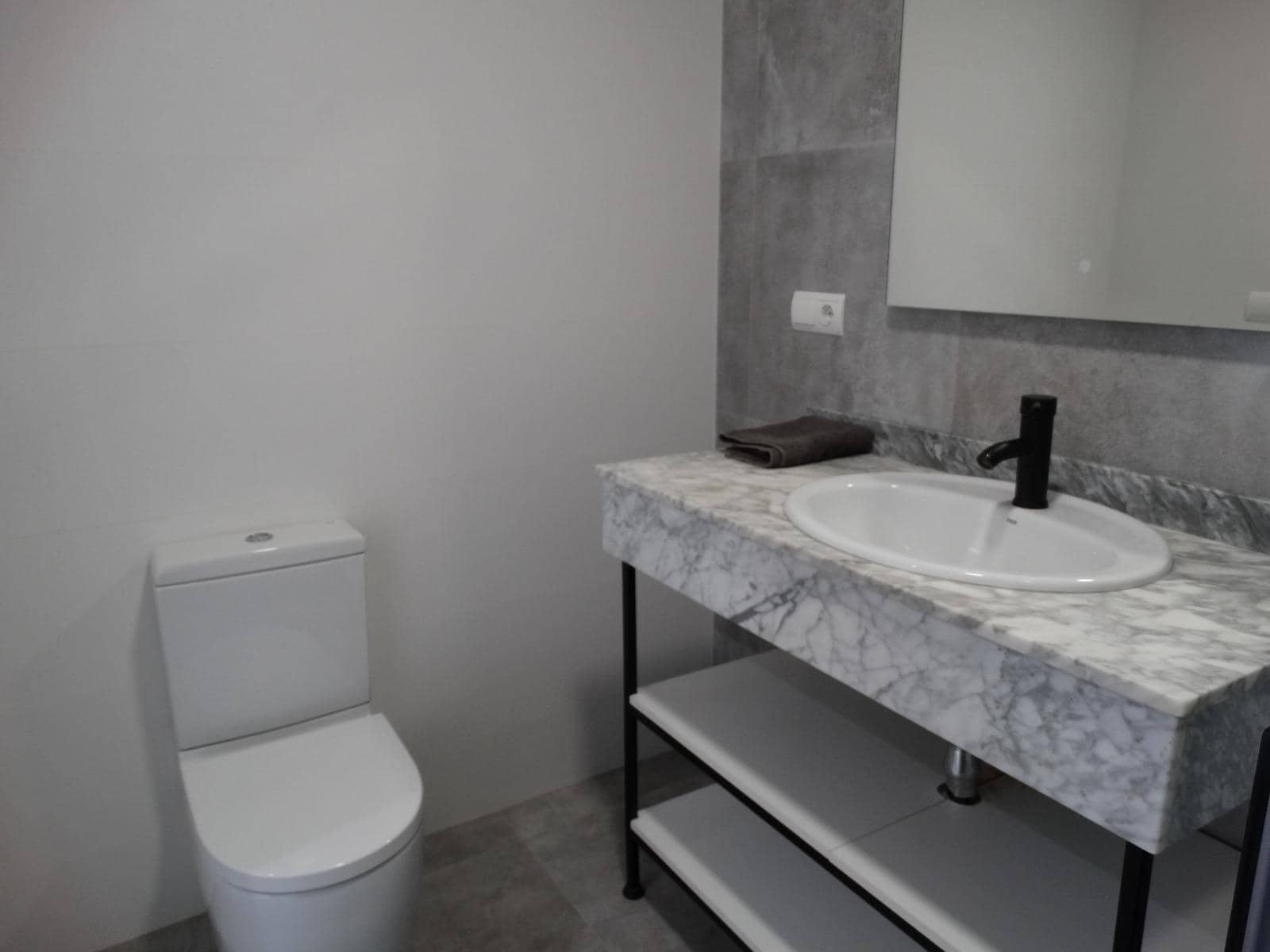 2 slaapkamer Huis te koop in Amposta met garage - € 170.000 (Ref: 9565392)