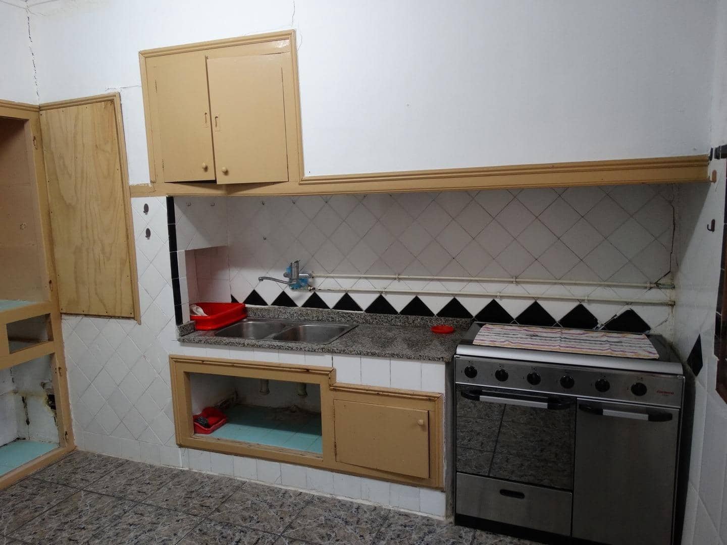 4 bedroom Business for sale in Sant Jaume d'Enveja - € 74,000 (Ref: 9720126)